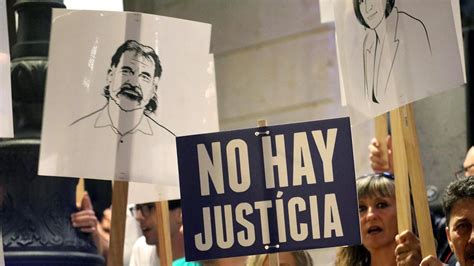 Detienen Al Hombre Que Agredi A Una Mujer Que Portaba Una Bandera