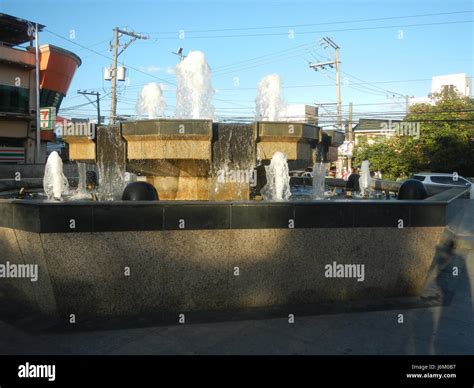 08909 Francisco Balagtas Monument Liwasang Balagtas Fountain Pandacan ...