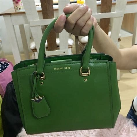 Aprender Acerca 100 Imagen Green Michael Kors Purse Abzlocalmx