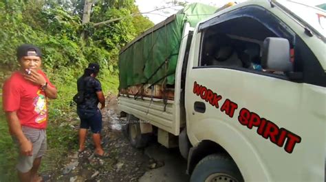 Macet Parah Di Tanjakan Truk Dan Mobil Pickup Terjebak Evakuasi