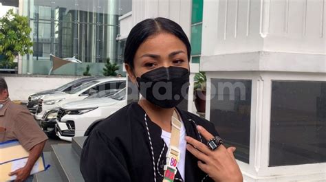 Nirina Zubir Minta Terdakwa Kasus Mafia Tanah Dihadirkan Dalam Sidang