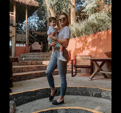 Foto Aline Gotschalg Contou Que Ajustou Sono Do Filho Lucca