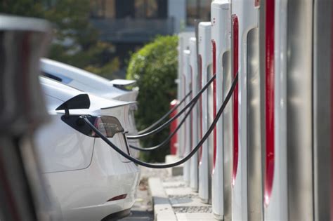 More Ev Charging Stations Coming Nationwide Electrifying K Miles Of