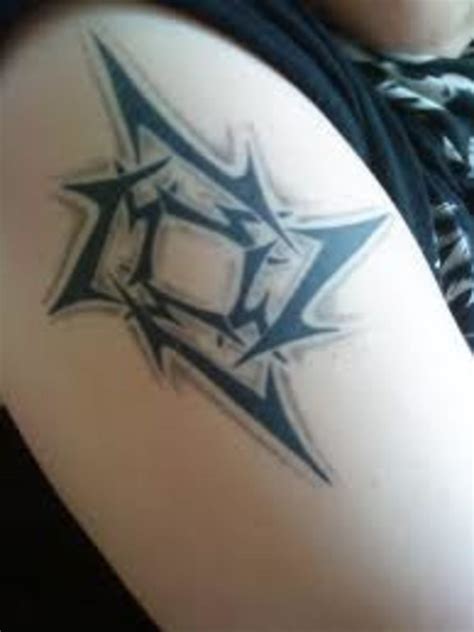 Ninja Star Tattoos And Designs-Ninja Star Tattoo Meanings And Ideas ...