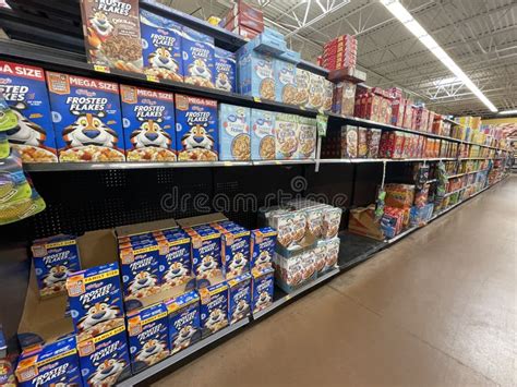 Walmart Grocery Store Interior Cereal Aisle Frosted Flakes Editorial ...