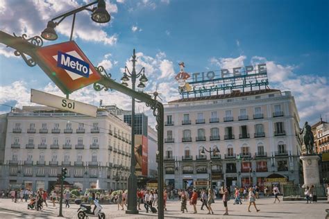 Madrid Self-Guided Walking Tour: PERFECT for First Timers