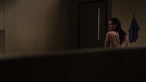 Kelly Overton Nude Pics Page 1