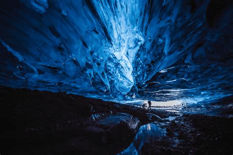 ヨークルスアゥルロゥン発ヴァトナヨークトル氷河の青の氷の洞窟ツアー GetYourGuide