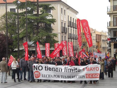 Miles De Personas Se Echan A La Calle En Castilla La Mancha Contra El