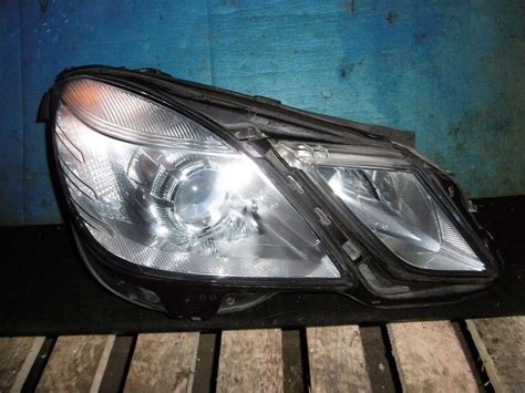 MERCEDES E KL W212 LAMPA PRZÓD PRAWA Shrot pl