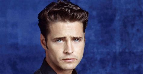 Jenteidolet Jason Priestley satte hjerter i brann nå er han