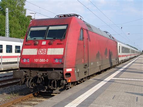 Steht Mit Ic Ostseebad Binz Stuttgart Hbf Bahnbilder De