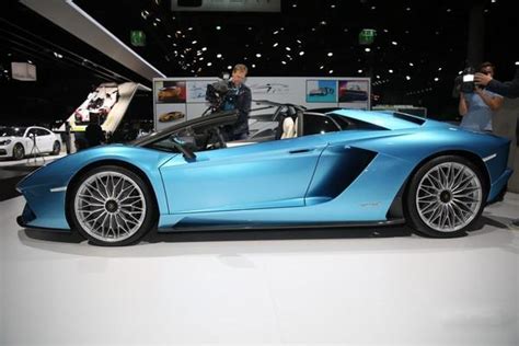 Aventador S