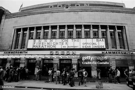 Hammersmith Apollo Photos and Premium High Res Pictures - Getty Images