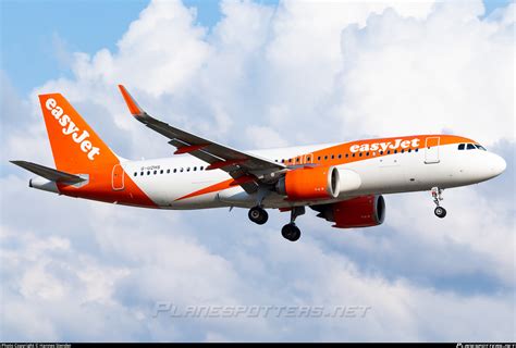 G UZHS EasyJet Airbus A320 251N Photo By Hannes Stender ID 988687