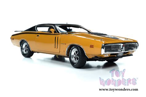 Auto World American Muscle Dodge Charger R T Hardtop Muscle Car