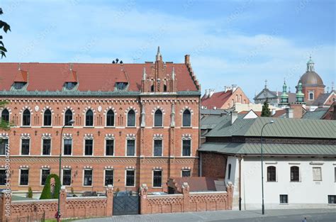 Krak W Rynek Ko Ci Mariacki Sukiennice Krak W Kamienice