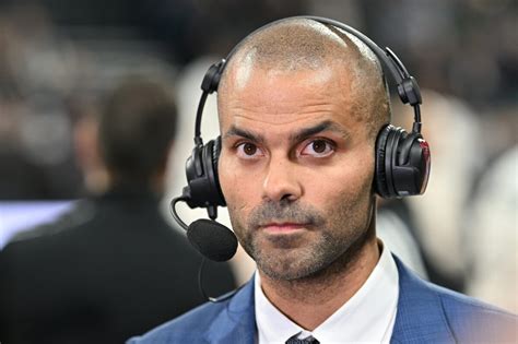 Photo Tony Parker Asvel People Assistent Au Match De Basket De La