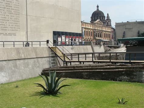 Templo Mayor Museum – Stock Editorial Photo © UlyaNovoselova #37892109