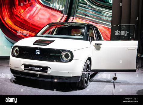 Honda E Ev Hi Res Stock Photography And Images Alamy