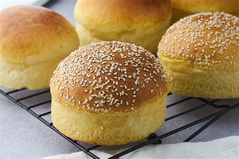 Brioche Burgerboller Opskrift Luftige Hjemmebagte Burgerboller