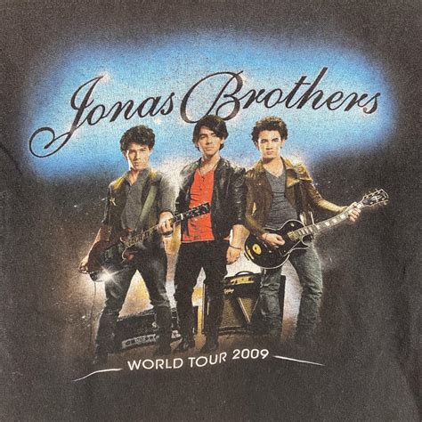 Jonas Brothers World Tour 2009 T-Shirt Music Band... - Depop