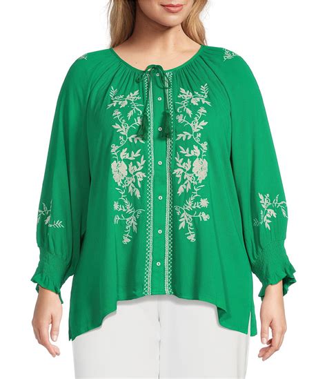 Calessa Plus Size Woven Embroidered Split Round Neck 3 4 Sleeve