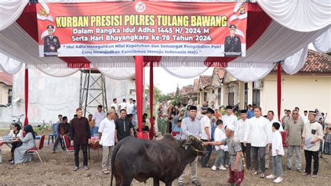 Polres Tulang Bawang Sembelih Belasan Hewan Kurban Di Momen Hari Raya