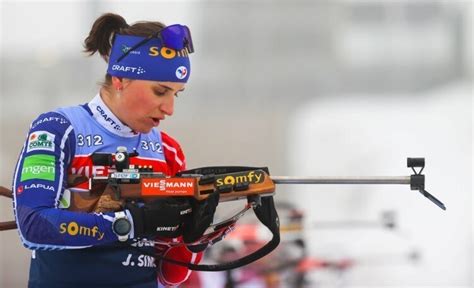 Biathlon Julia Simon D Croche Le Bronze Sur La Mass Start La