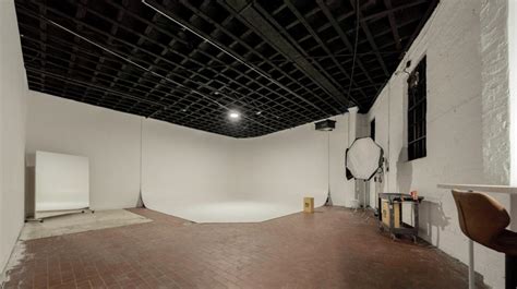 Large White Cyclorama Wall Metro Brooklyn Studios Event Venue