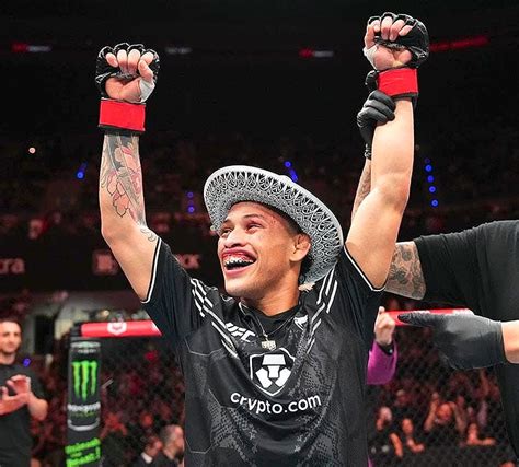 Peleador De Veracruz Llega A Ufc Gana Y Celebra Al Estilo Ferras