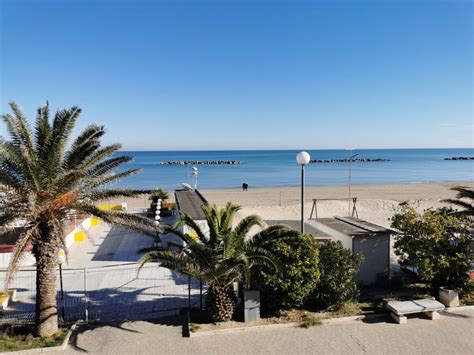 Vacanze A Pedaso Cosa Vedere E Spiaggia Del Borgo Marchigiano Famoso