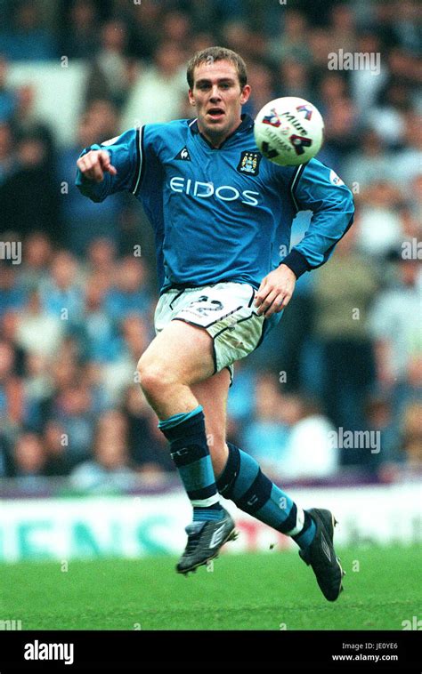 Richard Dunne Manchester City Fc Maine Road Manchester October