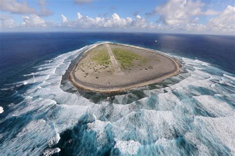 Le Tromelin Terres Australes Et Antarctiques Fran Aises R France