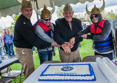 when is the navy's birthday 11