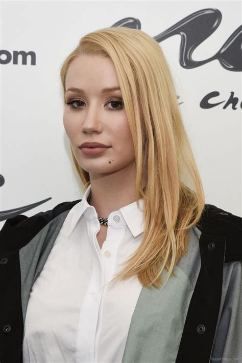 Australian Singer Iggy Azalea Super Wags Hottest Wives And