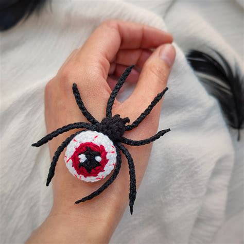 Ravelry: Eye spider pattern by Svetlana Hurova