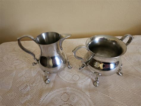 STIEFF COLONIAL WILLIAMSBURG PEWTER FOOTED CREAMER SUGAR SET CW83