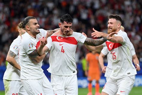 Netherlands V Turkey Live Latest Score And Goal Updates After Samet