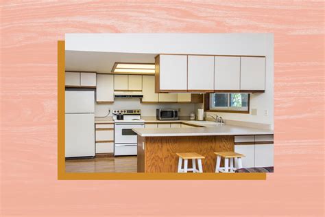 My White-and-Wood Kitchen Cabinets from the ‘90s Are Actually Great ...