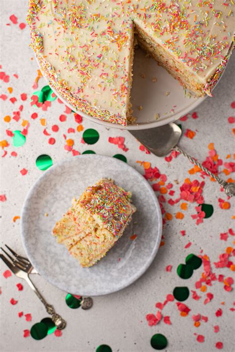 birthday confetti cake ohmyfoodness