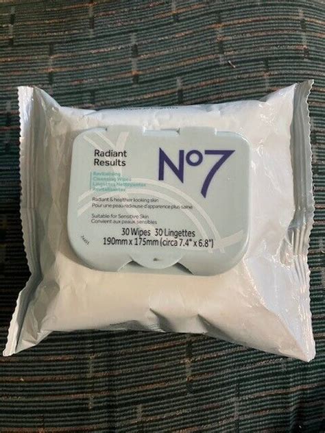 Boots No7 Radiant Results Revitalizing Makeup Cleansing Wipes Sealed 30 Count Ebay