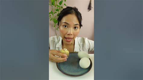 How To Eat Balut Fertilized Duck Egg Youtube