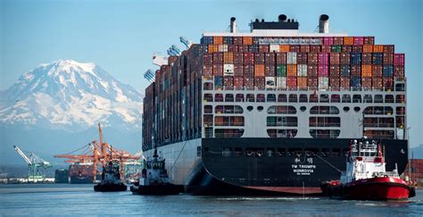 A Rarity Among U S Ports Seattle Still Has Room For More Ships