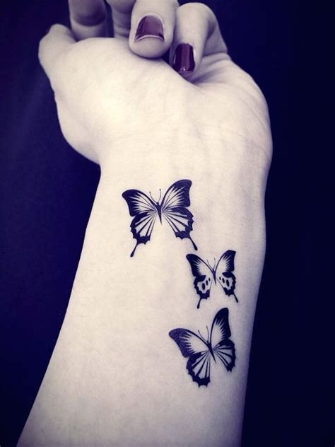 Small Tattoo Ideas And Designs Tatuagem De Borboleta No Pulso