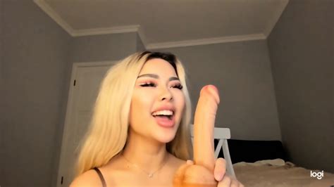 Glamour Blonde Asian Babe