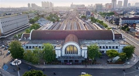 Stasiun Dengan Pemandangan Paling Indah Di Indonesia