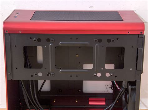 Raijintek Styx Review - A Closer Look - Inside | TechPowerUp