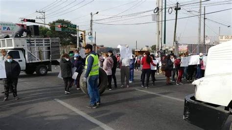 Vecinos bloquean la México Texcoco por falta de agua La Jornada