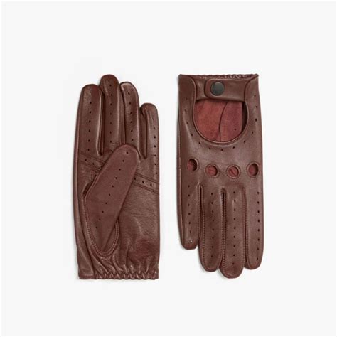 The best winter gloves for men + how to style them | OPUMO Magazine